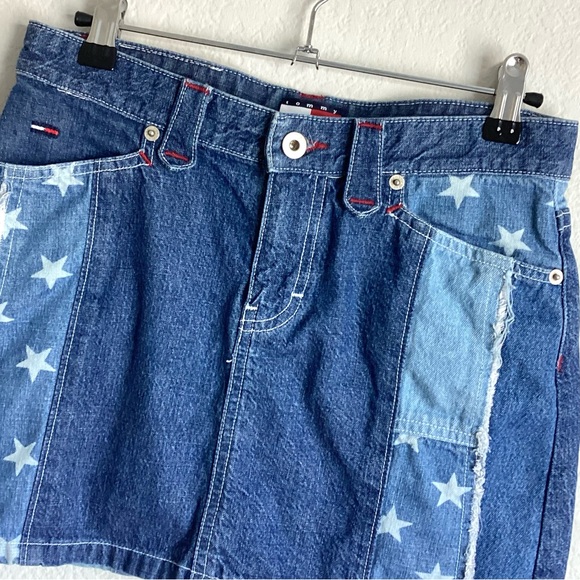 SUMMER CLOSEOUT ☀️ \Tommy Hilfiger\ Americana Denim Mini Skirt - Picture 3 of 13